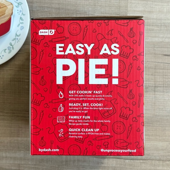 Dash | mini pie maker - Picture 3 of 9